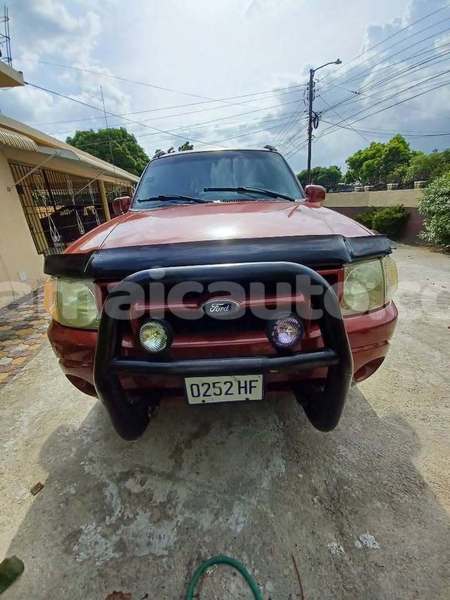 Big with watermark ford explorer clarendon import dubai 5403