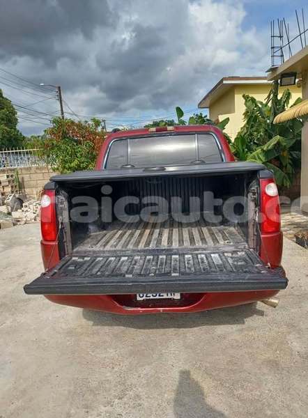 Big with watermark ford explorer clarendon import dubai 5403