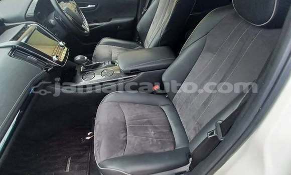 Buy Used Toyota Crown White Car in Import - Dubai in Clarendon Buy Used Toyota Crown White Car in Import - Dubai in Clarendon