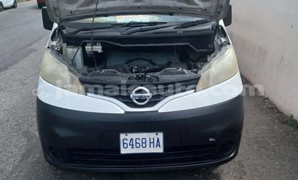Buy Used Nissan NP 300 White Car in Import - Dubai in Clarendon Buy Used Nissan NP 300 White Car in Import - Dubai in Clarendon