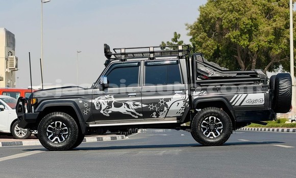 Buy Used Toyota Land Cruiser Black Car in Import - Dubai in Clarendon Buy Used Toyota Land Cruiser Black Car in Import - Dubai in Clarendon