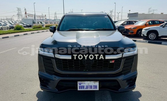 Buy Used Toyota Land Cruiser Black Car in Import - Dubai in Clarendon