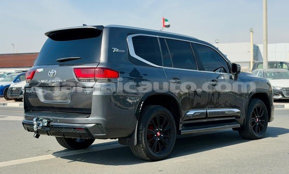Buy Used Toyota Land Cruiser Black Car in Import - Dubai in Clarendon Buy Used Toyota Land Cruiser Black Car in Import - Dubai in Clarendon