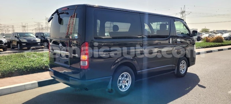 Big with watermark toyota hiace clarendon import dubai 5417