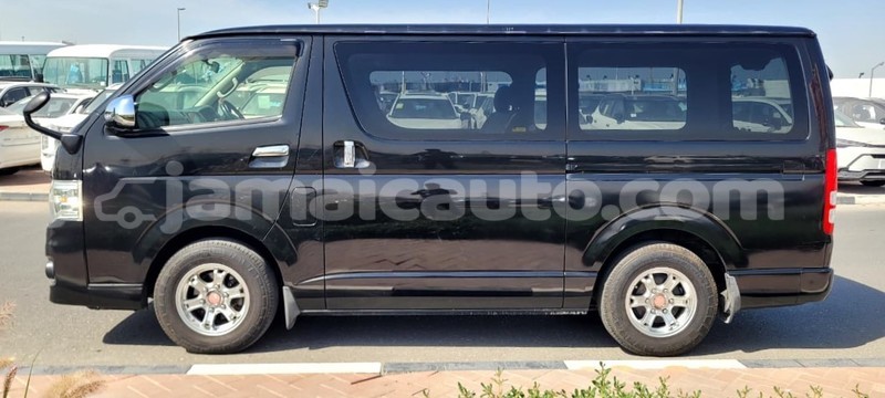 Big with watermark toyota hiace clarendon import dubai 5417