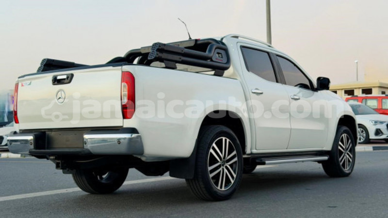 Big with watermark mercedes benz 250 kingston kingston 5421