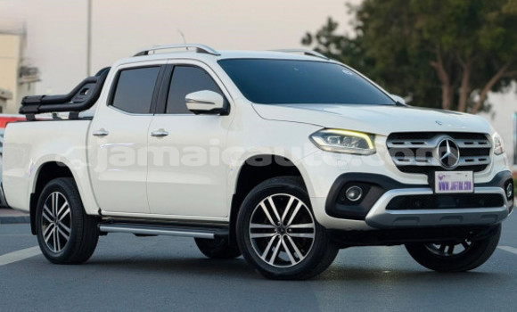 Buy Used Mercedes-Benz 250 White Car in Kingston in Kingston Buy Used Mercedes-Benz 250 White Car in Kingston in Kingston