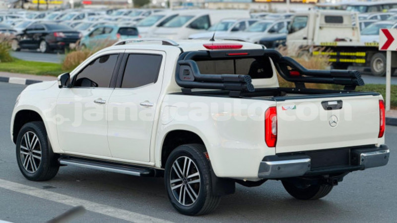 Big with watermark mercedes benz 250 kingston kingston 5421