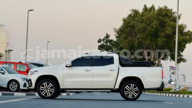 Big with watermark mercedes benz 250 kingston kingston 5421