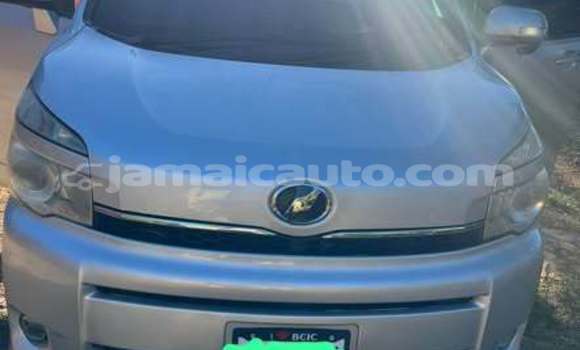 Buy Used Toyota Voxy Other Car in Lucea in Hanover Buy Used Toyota Voxy Other Car in Lucea in Hanover