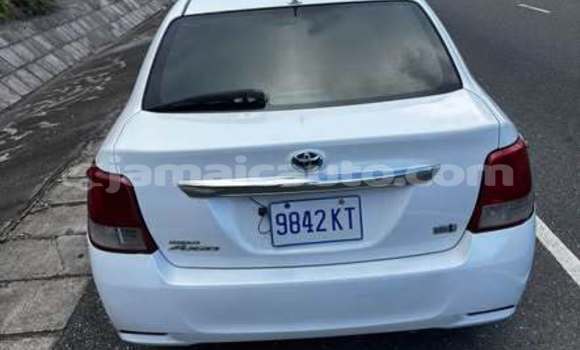 Buy Used Hyundai Accent White Car in Lucea in Hanover Buy Used Hyundai Accent White Car in Lucea in Hanover