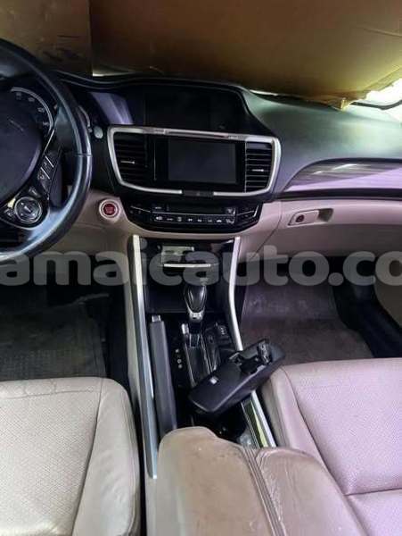 Big with watermark honda accord hanover lucea 5429