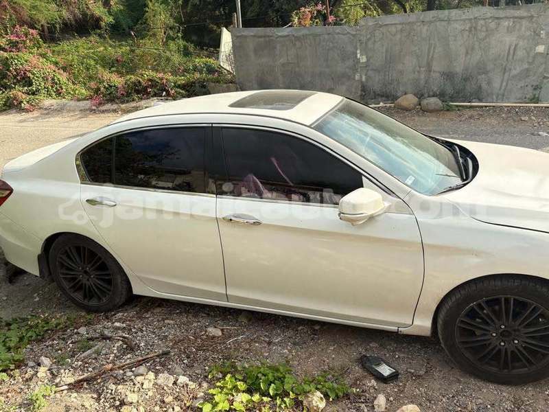 Big with watermark honda accord hanover lucea 5429