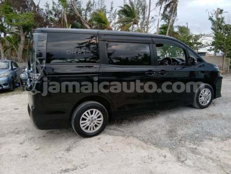 Big with watermark toyota voxy hanover lucea 5433