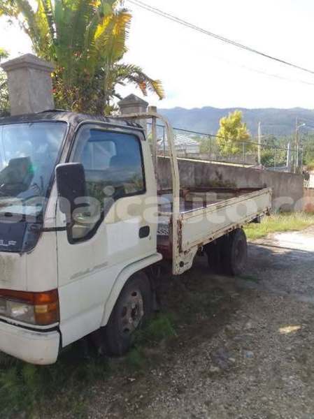 Big with watermark isuzu trooper trelawney falmouth 5438