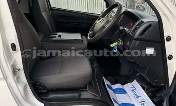 Buy Used Toyota Hilux Other Car in Mandeville in Manchester Buy Used Toyota Hilux Other Car in Mandeville in Manchester