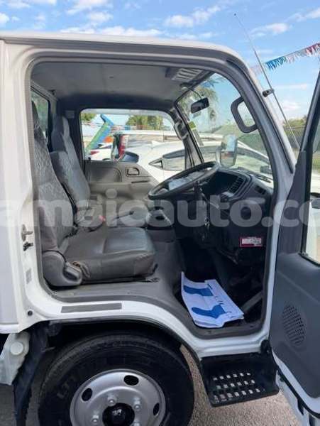 Big with watermark isuzu trooper manchester mandeville 5442