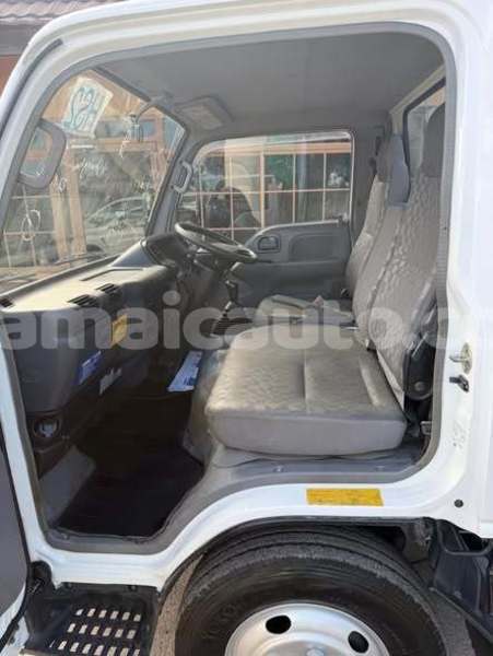 Big with watermark isuzu trooper manchester mandeville 5442