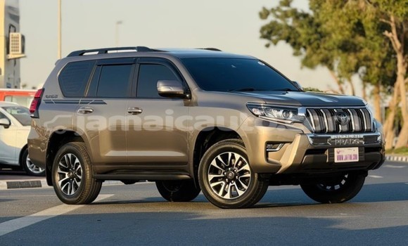 Buy Used Toyota Land Cruiser Prado Green Car in Import - Dubai in Clarendon Buy Used Toyota Land Cruiser Prado Green Car in Import - Dubai in Clarendon
