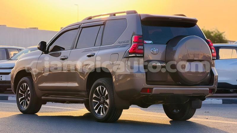 Big with watermark toyota land cruiser prado clarendon import dubai 5457