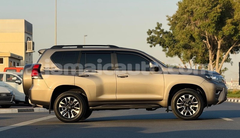 Big with watermark toyota land cruiser prado clarendon import dubai 5457