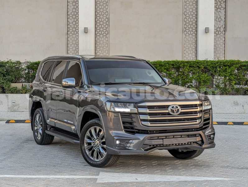 Big with watermark toyota land cruiser clarendon import dubai 5459