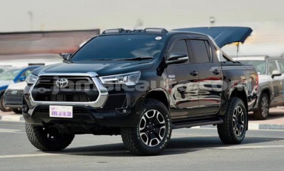 Buy Used Toyota Hilux Black Car in Import - Dubai in Clarendon