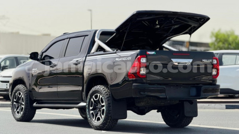 Big with watermark toyota hilux clarendon import dubai 5461
