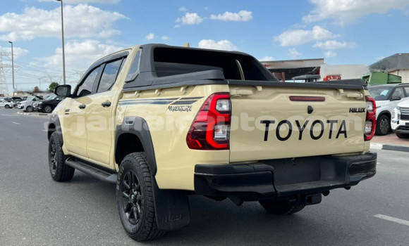 Buy Used Toyota Hilux Beige Car in Import - Dubai in Clarendon Buy Used Toyota Hilux Beige Car in Import - Dubai in Clarendon