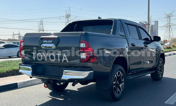 Buy Used Toyota Hilux Black Car in Import - Dubai in Clarendon Buy Used Toyota Hilux Black Car in Import - Dubai in Clarendon