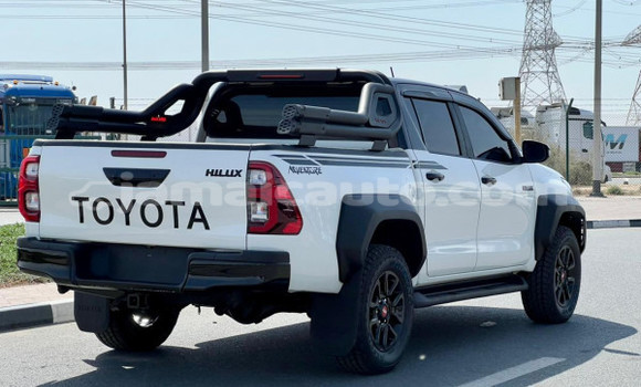 Buy Used Toyota Hilux White Car in Import - Dubai in Clarendon Buy Used Toyota Hilux White Car in Import - Dubai in Clarendon