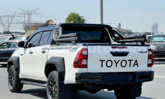 Buy Used Toyota Hilux White Car in Import - Dubai in Clarendon Buy Used Toyota Hilux White Car in Import - Dubai in Clarendon