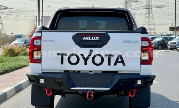 Buy Used Toyota Hilux White Car in Import - Dubai in Clarendon Buy Used Toyota Hilux White Car in Import - Dubai in Clarendon