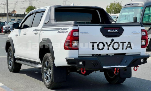 Buy Used Toyota Hilux White Car in Import - Dubai in Clarendon Buy Used Toyota Hilux White Car in Import - Dubai in Clarendon