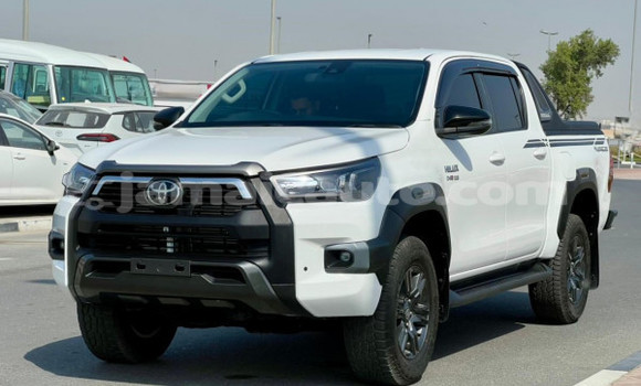 Buy Used Toyota Hilux White Car in Import - Dubai in Clarendon Buy Used Toyota Hilux White Car in Import - Dubai in Clarendon