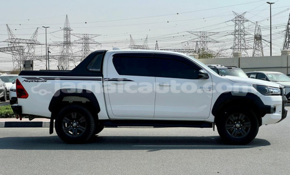 Buy Used Toyota Hilux White Car in Import - Dubai in Clarendon Buy Used Toyota Hilux White Car in Import - Dubai in Clarendon