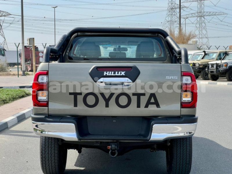 Big with watermark toyota hilux clarendon import dubai 5474