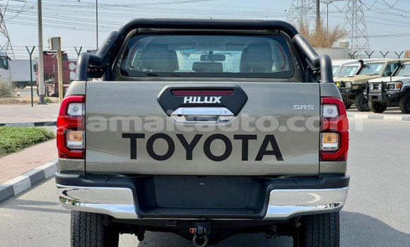 Buy Used Toyota Hilux Brown Car in Import - Dubai in Clarendon Buy Used Toyota Hilux Brown Car in Import - Dubai in Clarendon