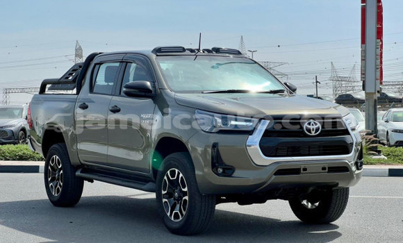 Buy Used Toyota Hilux Brown Car in Import - Dubai in Clarendon Buy Used Toyota Hilux Brown Car in Import - Dubai in Clarendon