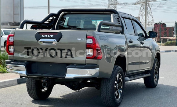 Buy Used Toyota Hilux Brown Car in Import - Dubai in Clarendon Buy Used Toyota Hilux Brown Car in Import - Dubai in Clarendon