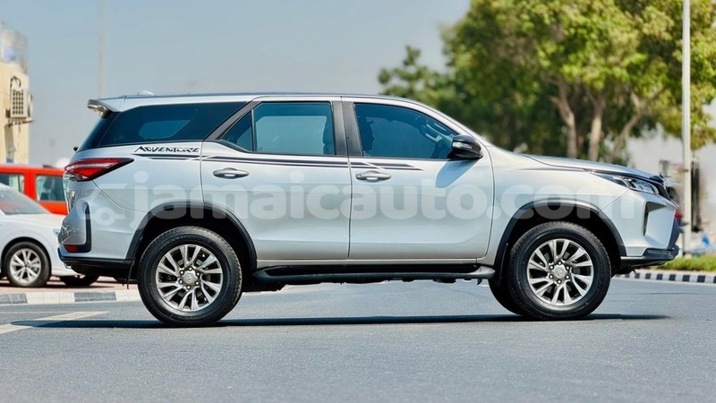 Big with watermark toyota fortuner kingston kingston 5477