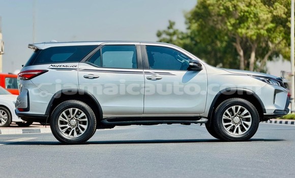 Buy Used Toyota Fortuner Silver Car in Kingston in Kingston Buy Used Toyota Fortuner Silver Car in Kingston in Kingston