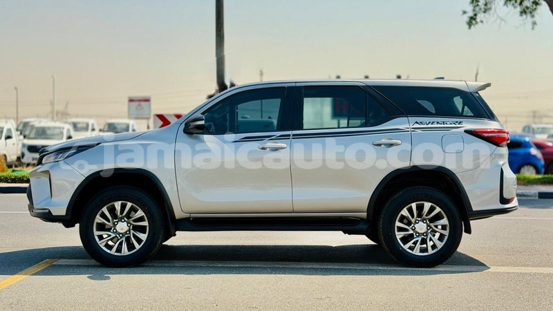 Big with watermark toyota fortuner kingston kingston 5477