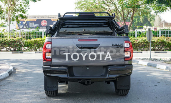 Buy Used Toyota Hilux Black Car in Import - Dubai in Clarendon Buy Used Toyota Hilux Black Car in Import - Dubai in Clarendon