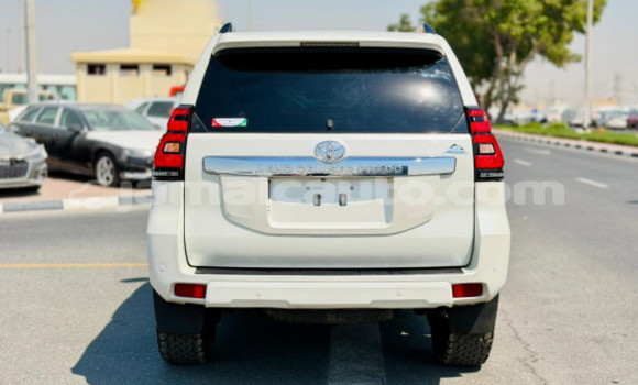 Buy Used Toyota Land Cruiser Prado White Car in Import - Dubai in Clarendon Buy Used Toyota Land Cruiser Prado White Car in Import - Dubai in Clarendon