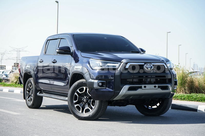 Big with watermark toyota hilux clarendon import dubai 5483
