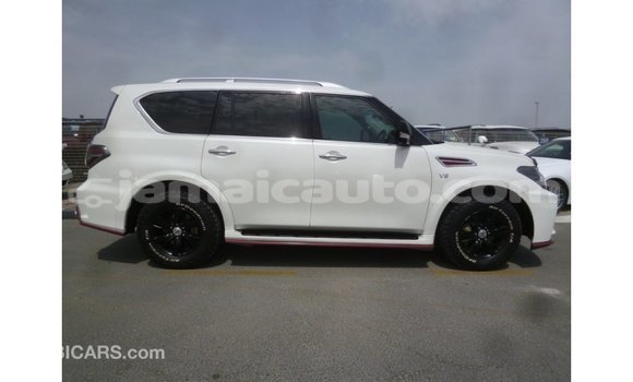 Buy Import Nissan Patrol White Car in Import - Dubai in Clarendon Buy Import Nissan Patrol White Car in Import - Dubai in Clarendon
