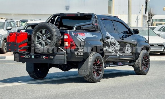 Buy Used Toyota Hilux Black Car in Import - Dubai in Clarendon Buy Used Toyota Hilux Black Car in Import - Dubai in Clarendon