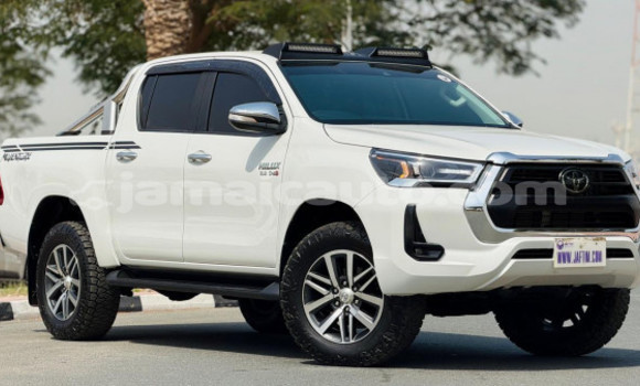 Buy Used Toyota Hilux White Car in Import - Dubai in Clarendon Buy Used Toyota Hilux White Car in Import - Dubai in Clarendon