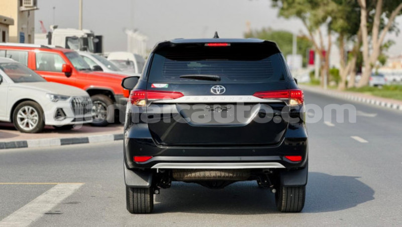 Big with watermark toyota fortuner clarendon import dubai 5494